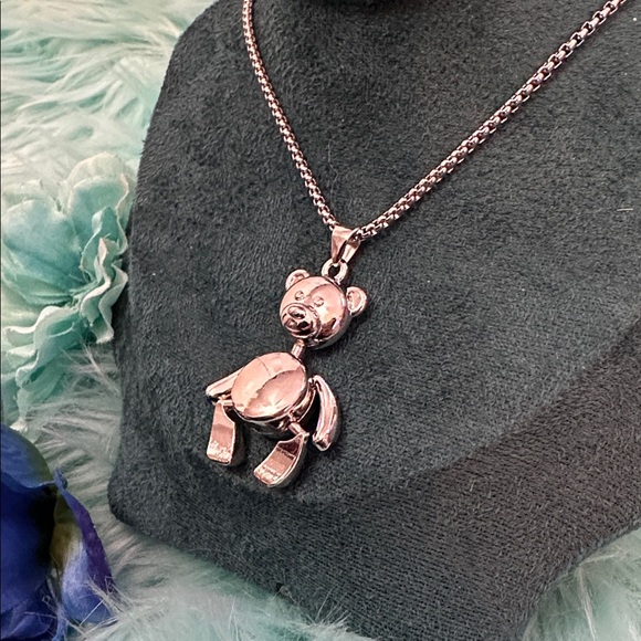 Silver Teddy Bear Necklace Silver 3D With Moving Parts NEW! - Picture 3 of 5